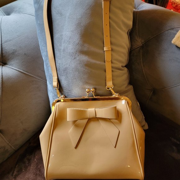 Banned Retro Handbags - Banned Retro purse